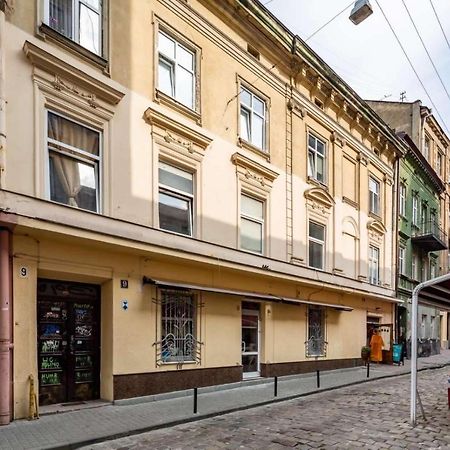Братів Рогатинців 9/1 Lviv Extérieur photo